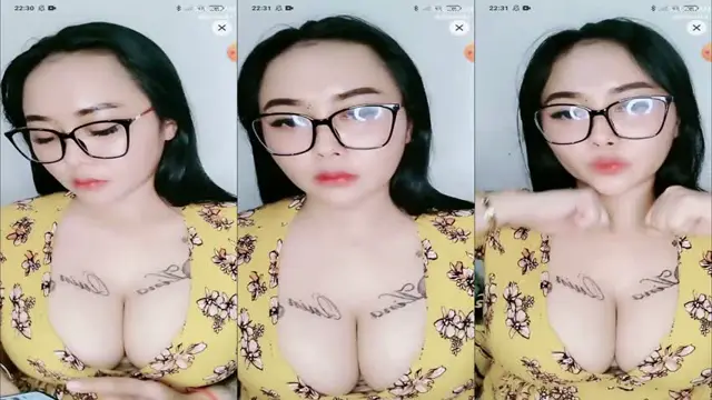 Leila Cakep Berkacamata Nyepong Jilat Otong Pacar Baru Nih