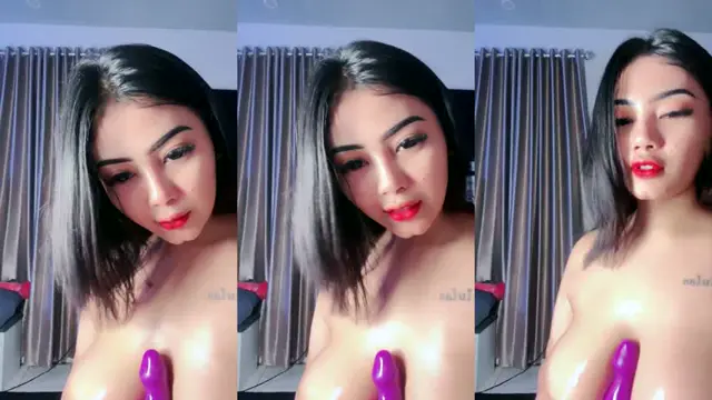 Makin Besar Payudaranya Sandra Melet Jilat Pengen Kenyot