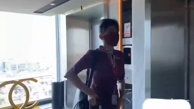 Viral Pramugari Pesawat Check In