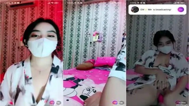 Elita Remas Susu Colok Memek Tembem